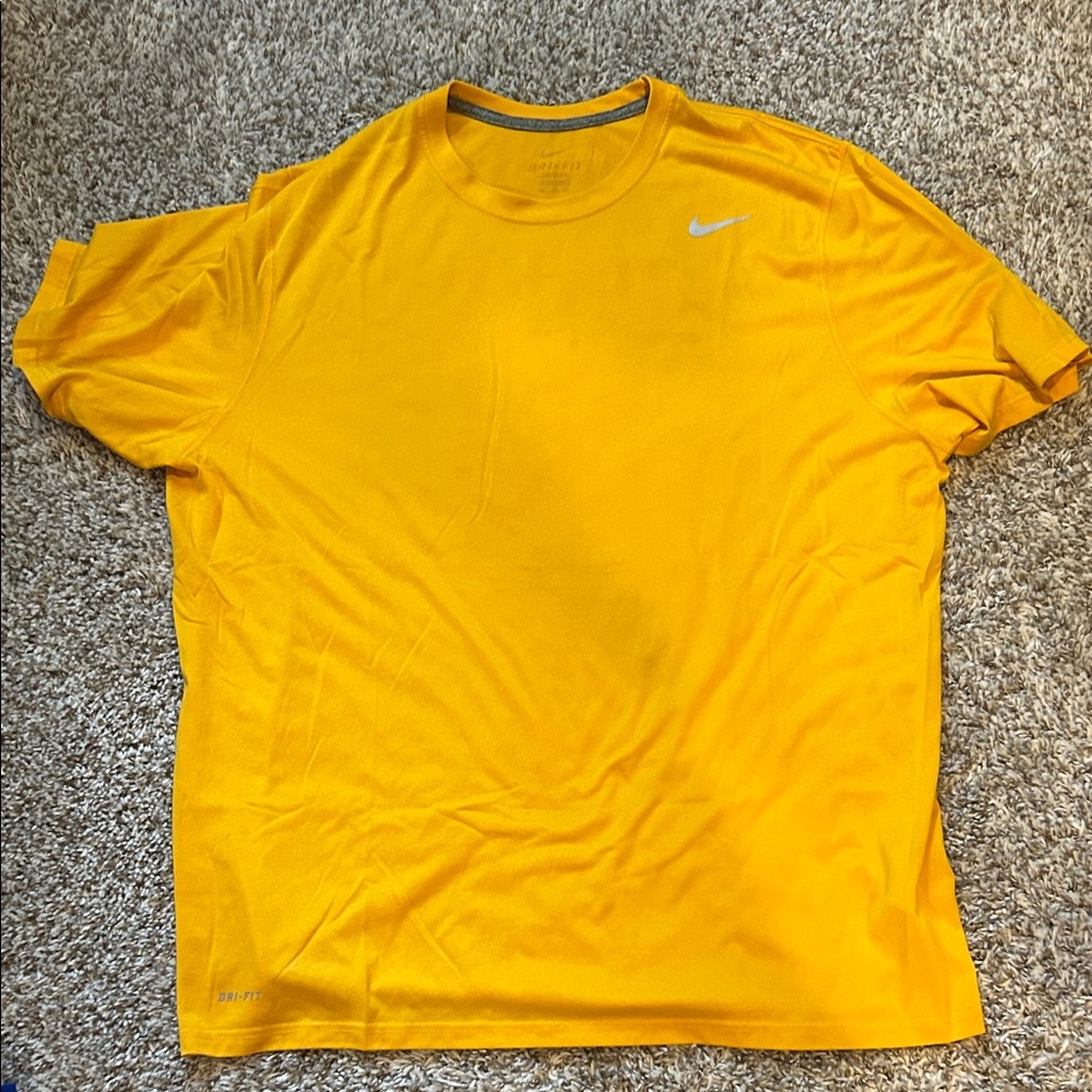 Nike Men's Bright Yellow Short Sleeve Tee